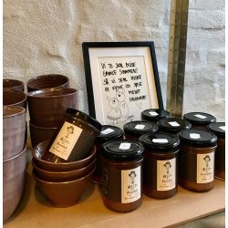 Vi to skal blive gamle sammen. S vi skal huske at kysse og spise meget chokolade